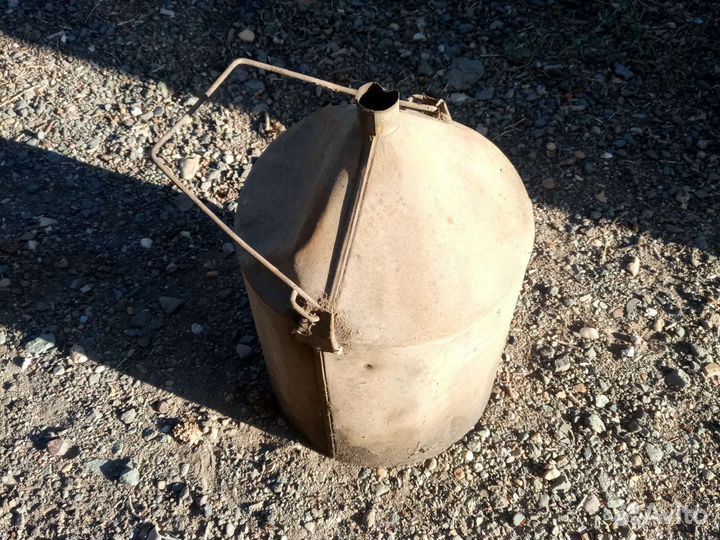 Старинная ёмкость для масла, объем примерно 7литр