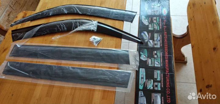 Ветровики Toyota