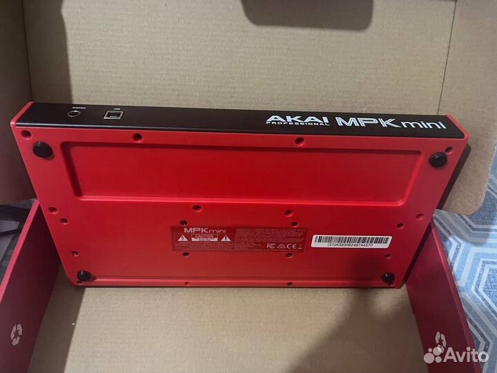 Midi клавиатура akai mpk mini 3