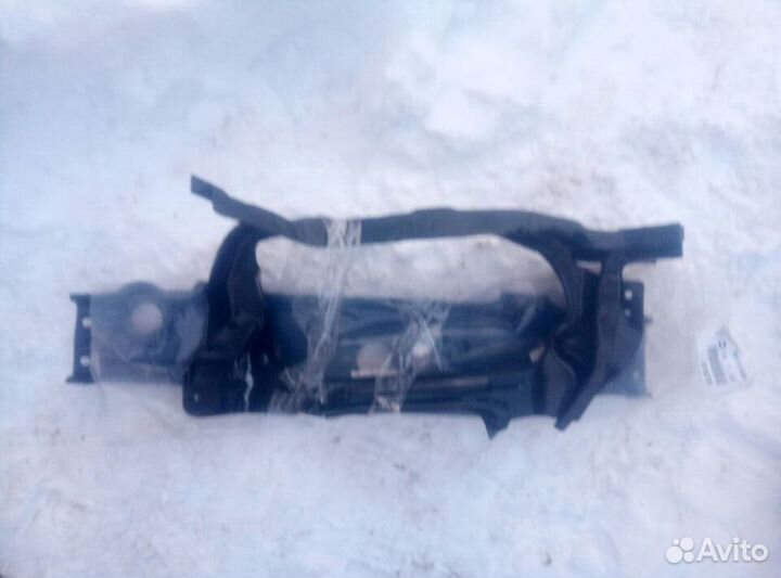 Панель передняя, очко фары Шевроле Лачетти