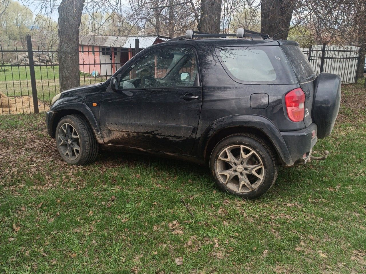 Toyota RAV4: фото владельца