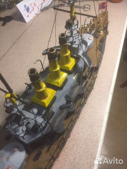 Бронепалубный крейсер 1 ранга, металл, ручная рабо