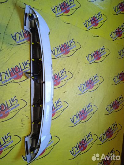 Спойлер toyota wish ZNE10