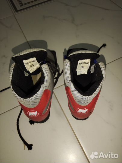 Лыжные ботинки детские 35