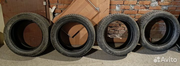 Nokian Tyres Hakkapeliitta 8 SUV 225/50 R17 98T