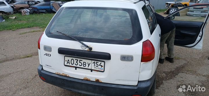 Дверь багажника nissan ad y11