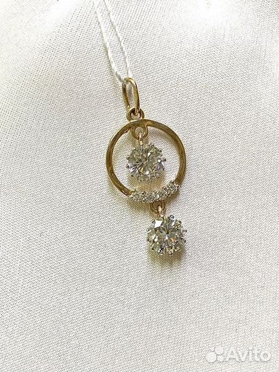 Золотая подвеска с фианитом