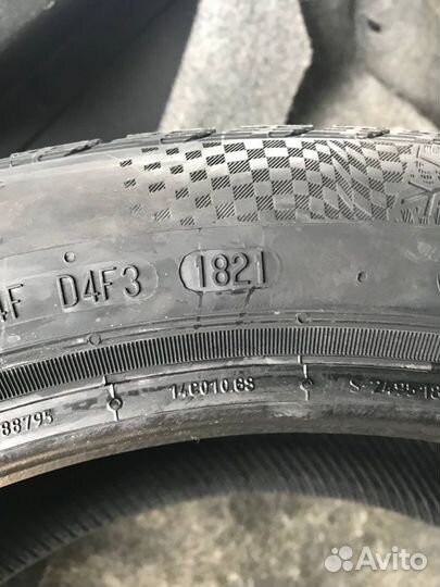 Continental ContiWinterContact TS 860S 225/45 R18 и 255/40 R18