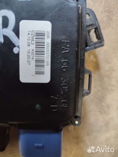 Замок правой двери Skoda, Vw