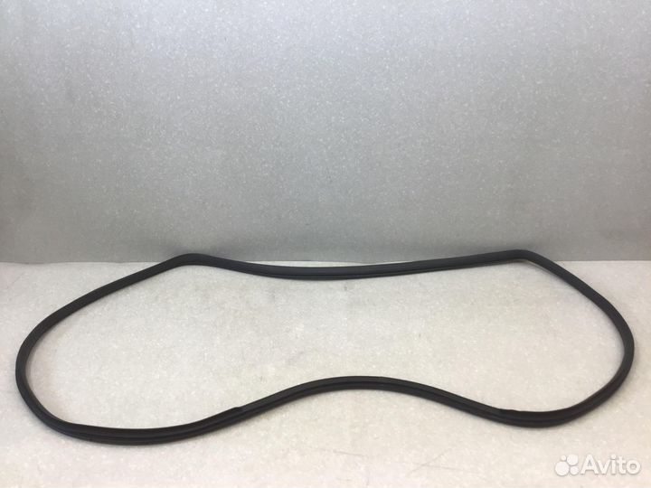 Уплотнитель двери Kia Cerato 2013-2018