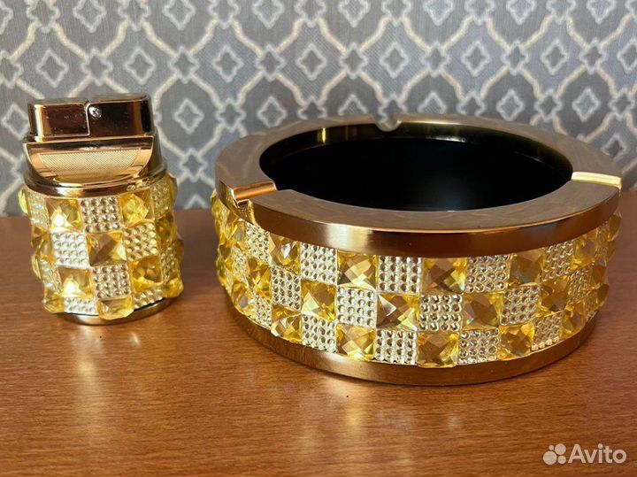 Пепельница. Зажигалка. Подарочный набор