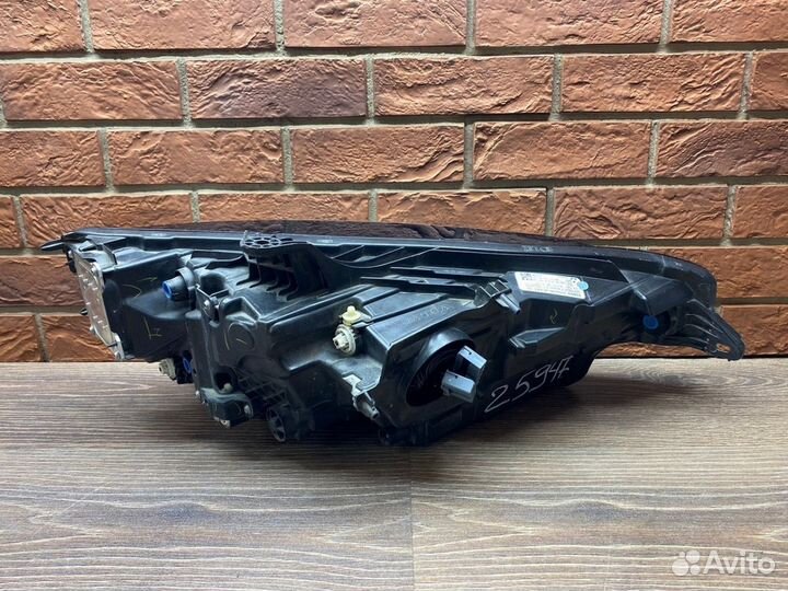 Фара левая Volvo S60 V60 Cross Country 2019+ LED