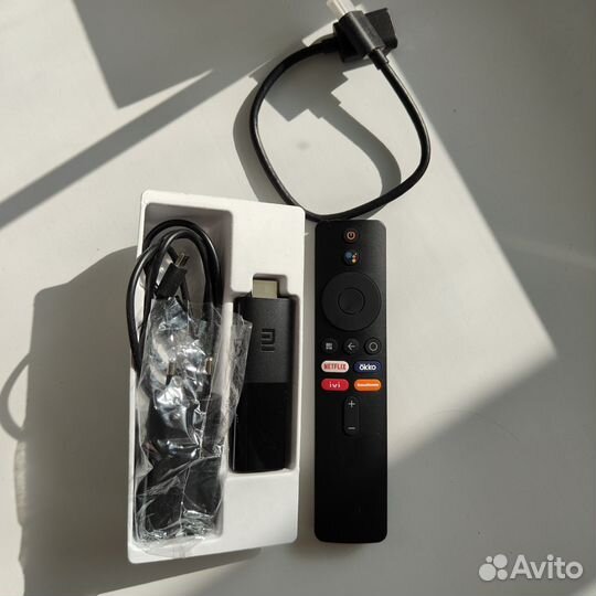 Тв приставка Xiaomi Mi TV Stick