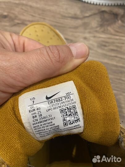 Высокие кеды Nike 40 (7US)