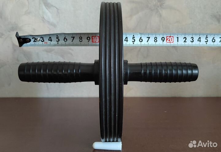 Силовой тренажер для спины и колесо для пресса