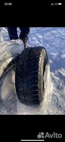 Bridgestone Ice Cruiser 7000 265/65 R17 116H