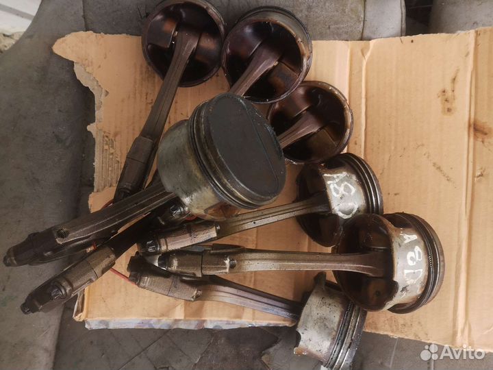 Поршень с шатуном 4,2 audi ауди A8 D2/D3