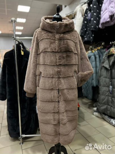 Шуба из эко меха новая