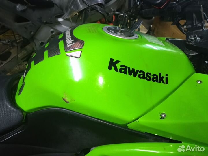 Бензобак Kawasaki EX 250 ninja