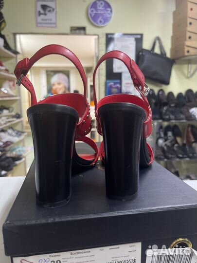 Босоножки женские 39 размер