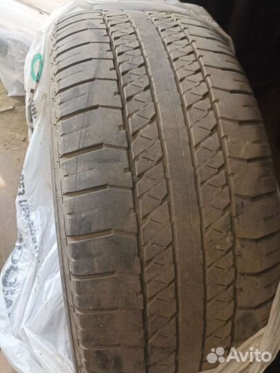 Bridgestone Dueler A/T 275/50 R22