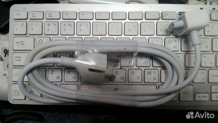 Кабель сетевой 220v Apple McBook iPad