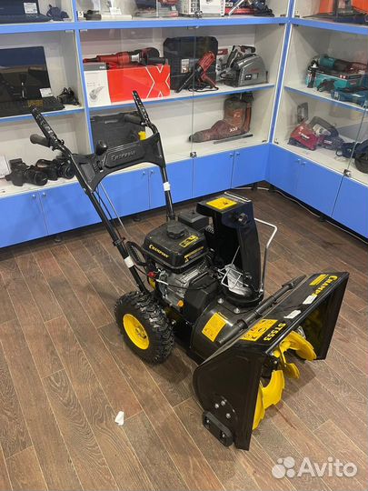 Новый Champion Снегоотбрасыватель 5,5лс 53см 4F/1R