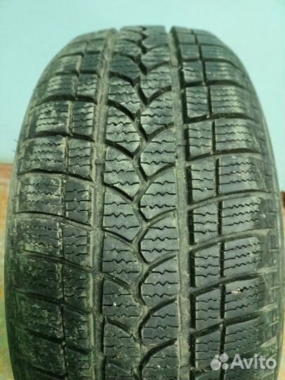 Kormoran SnowPro B2 215/55 R16 97H