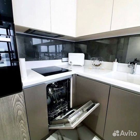 Кухня современная на заказ. Доставка и сборк