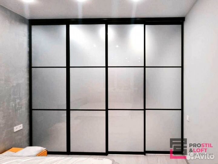 Стеклянная перегородка лофт