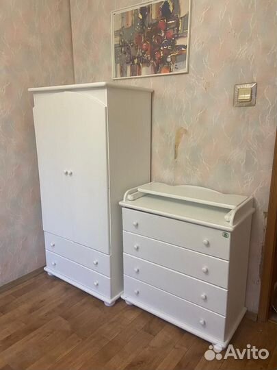 Детский комод с пеленальным столиком и шкаф