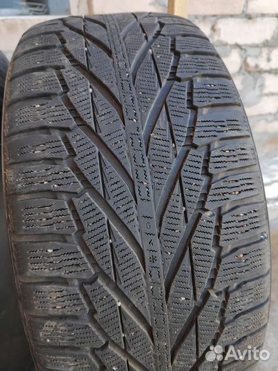 Nokian Tyres Hakkapeliitta R2 SUV 265/45 R20