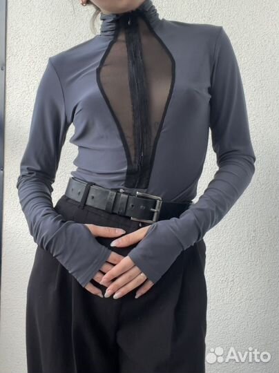 Винтажное боди с вырезом