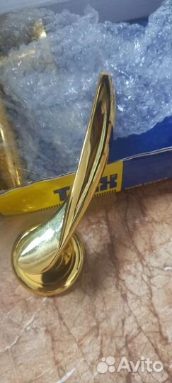 Дверные ручки и комплектующие для установки дверей