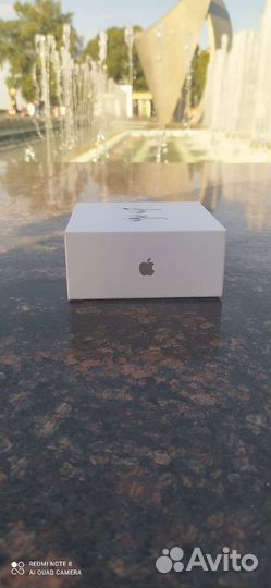 Беспроводные наушники apple airpods