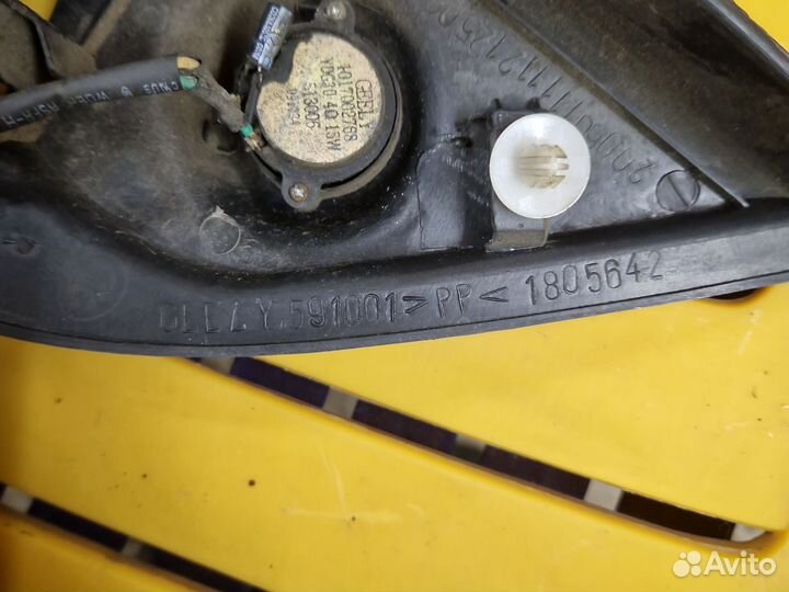 Накладка на зеркало правая geely mk / mk cross 1.5