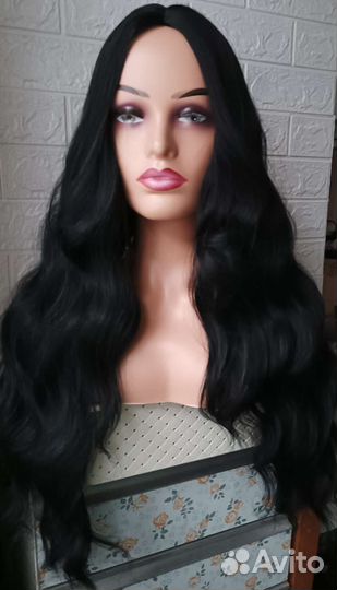 Парик волнистый длинный без челки Черный