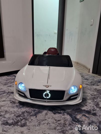 Детский электромобиль Bentley EXP12 White
