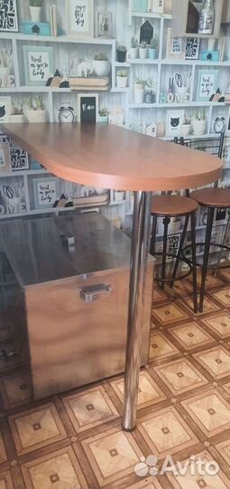 Барный стол