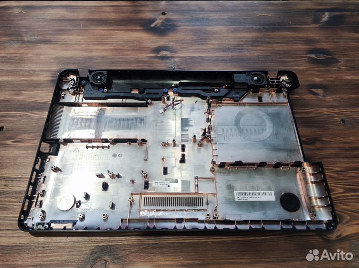 Нижний поддон (корыто) + динамики asus X541U