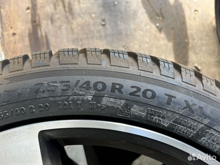 Continental IceContact 3 255/40 R20