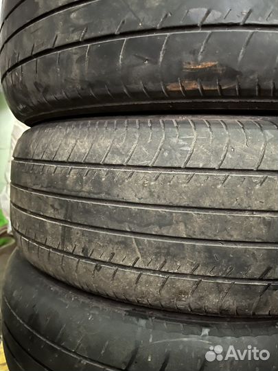 Yokohama dB Decibel E70 215/60 R16 95V