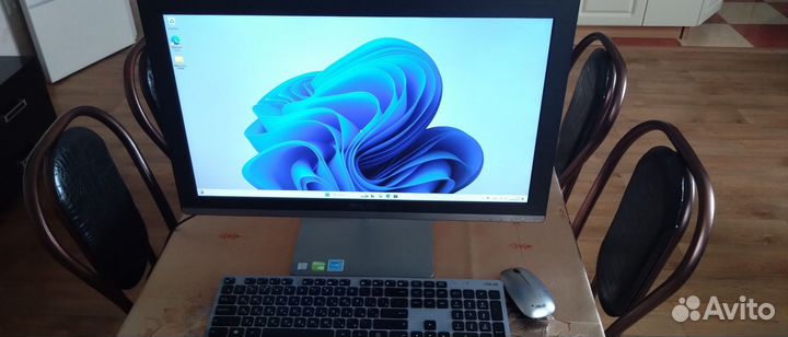 Моноблок Asus V230I