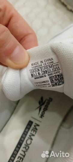 Кроссовки reebok женские