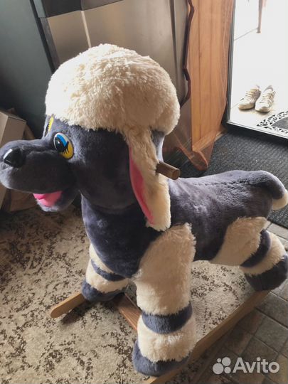 Детская игрушка качалка