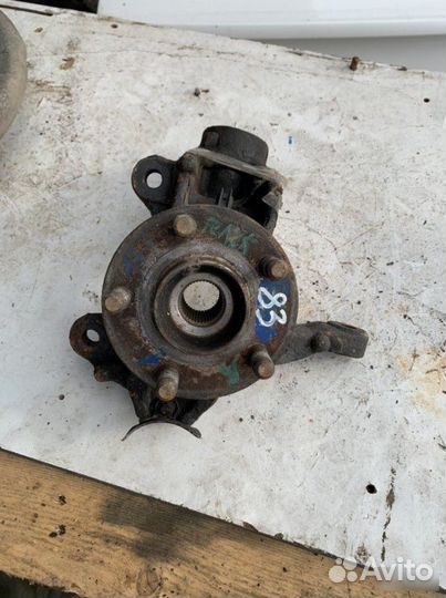 Кулак поворотный передний левый Ford Galaxy