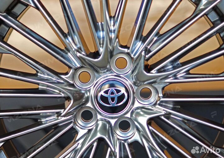 Литые диски R22 Toyota Corolla