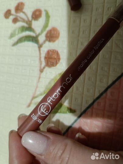 Карандаш для губ