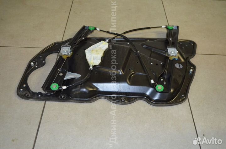 Стеклоподъемник передней двери Passat B6