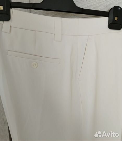Брюки молочного цвета прямые и 7/8 р 48-50 и 50-52